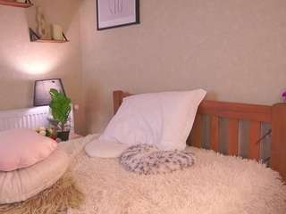 faithcosme's CamSoda show and profile