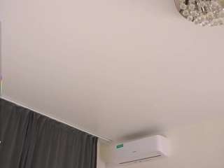 le modèle lonnabader est en webcam porno dans un show sur le site camsoda, il possède les tags suivants: ahegao,lush,young adult,teen 18,tease,striptease,strip,spanking,spank,skinny,orgasm,oil,no drinking,moaning,masturbate,anal,massage,legs,doggy style,bedroom