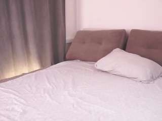 LonnaBader live webcam show