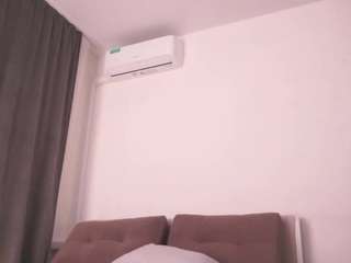 LonnaBader live webcam show