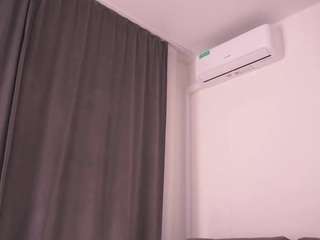 LonnaBader live webcam show