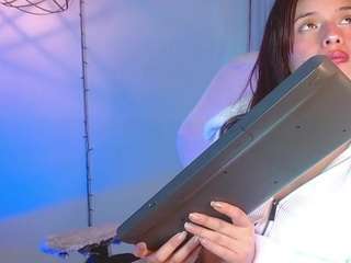 madissonrousecs's CamSoda show and profile