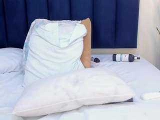 mayaevansmg Live Webcam on CamSoda