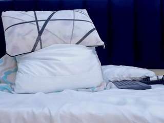 le modèle mayaevansmg est en webcam porno dans un show sur le site camsoda, il possède les tags suivants: black hair,no drinking,young adult,twerk,toys,teen 18,tattoos,skinny,orgasm,blowjob,no smoking,nature,lush,lovense,handjob,fingering,doggy style,dildo or vibrator,dildo,cum
