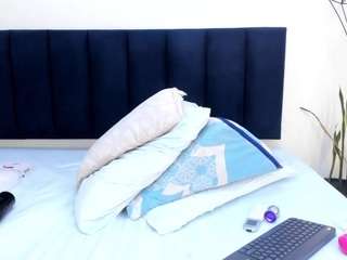 mayaevansmg live webcam show