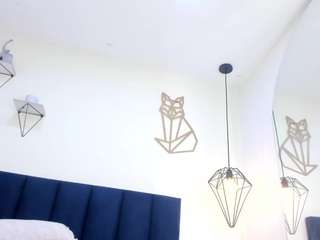 mayaevansmg live cam preview