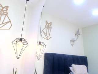 mayaevansmg live cam preview