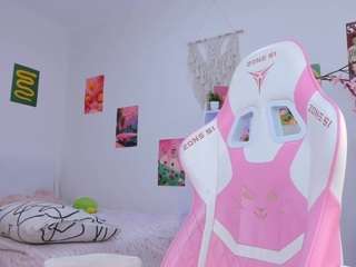mia-wave camsoda