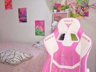 mia-wave live webcam show