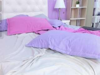 Live webcam model rousse-millers on Soda Cams