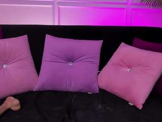Avacassidy's cam show statistics and live stream