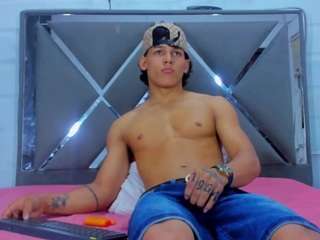 chicotibusex Sex Cam Show