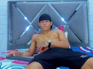 chicotibusex Sex Cam Show