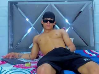 chicotibusex Sex Cam Show