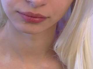 naomi-demio live webcam show