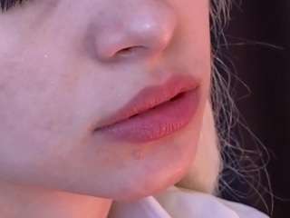 naomi-demio