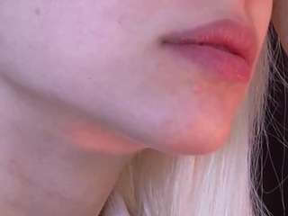 naomi-demio