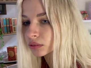 Naomi-Demio