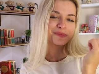 Naomi-Demio