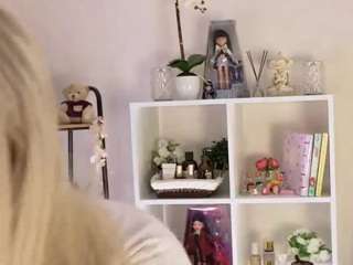 Naomi-Demio