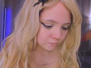 milli-mini's CamSoda show and profile