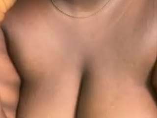 carhattiblack Live Webcam on CamSoda