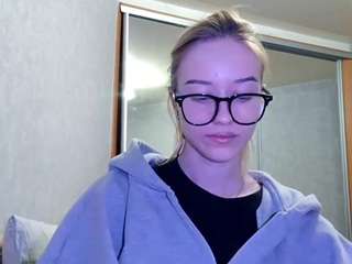 cristinamee Live Webcam on CamSoda