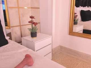 crystalrosee1 live webcam show