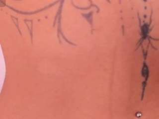 le modèle crystalrosee1 est en webcam porno dans un show sur le site camsoda, il possède les tags suivants: amateur,shaved pussy,natural,nature,nipple piercings,no drinking,no smoking,orgasm,pussy,sexy,skinny,anal,spank,tattoos,tease,teen 18,thin,tiny tits,toys,twerk