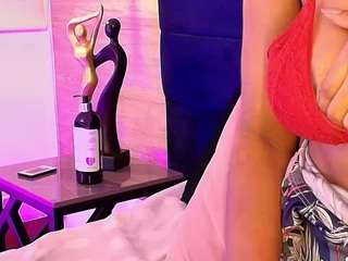 elliee-alves Live Webcam on CamSoda