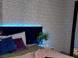 lea-much Live Webcam on CamSoda