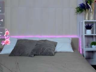 lirarevery live webcam show