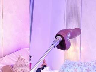 lunaacurly live webcam show