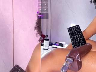 LunaaCurly