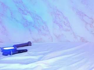 lunaacurly live webcam show