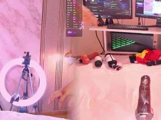 lunaacurly live cam