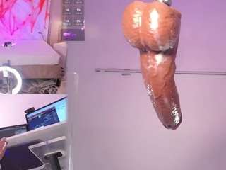 Lunaacurly's cam show statistics and live stream