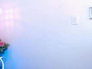 miia-rousee's CamSoda show and profile