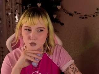 le modèle roziett-bellee est en webcam porno dans un show sur le site camsoda, il possède les tags suivants: ahegao,sex toys,horny,hot,lush,naked,nature,neon hair,no drinking,orgasm,pussyplay,sexy,goth,small ass,spank,striptease,student,tattoos,tease,teen (18+)