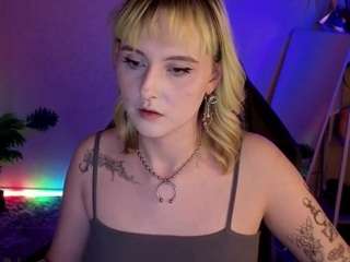 roziett-bellee's CamSoda show and profile