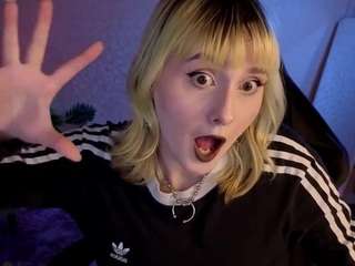 roziett-bellee's CamSoda show and profile