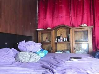 sapphire-gold webcam