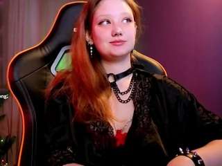 your-lilith's CamSoda show and profile