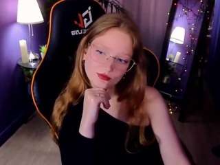 your-lilith live webcam show