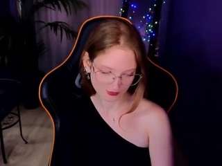 your-lilith live webcam show