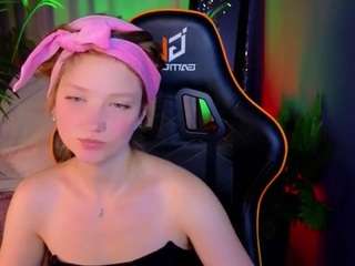 Your-lilith live cam preview