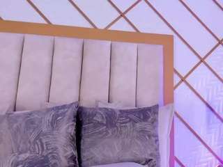 zaravesari Live Webcam on CamSoda