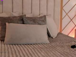ZaraVesari live cam preview