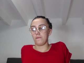 Live webcam model abigail-smith15 on Soda Cams