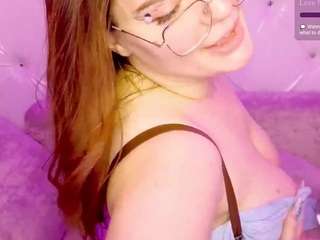 milkypop Live Webcam on CamSoda